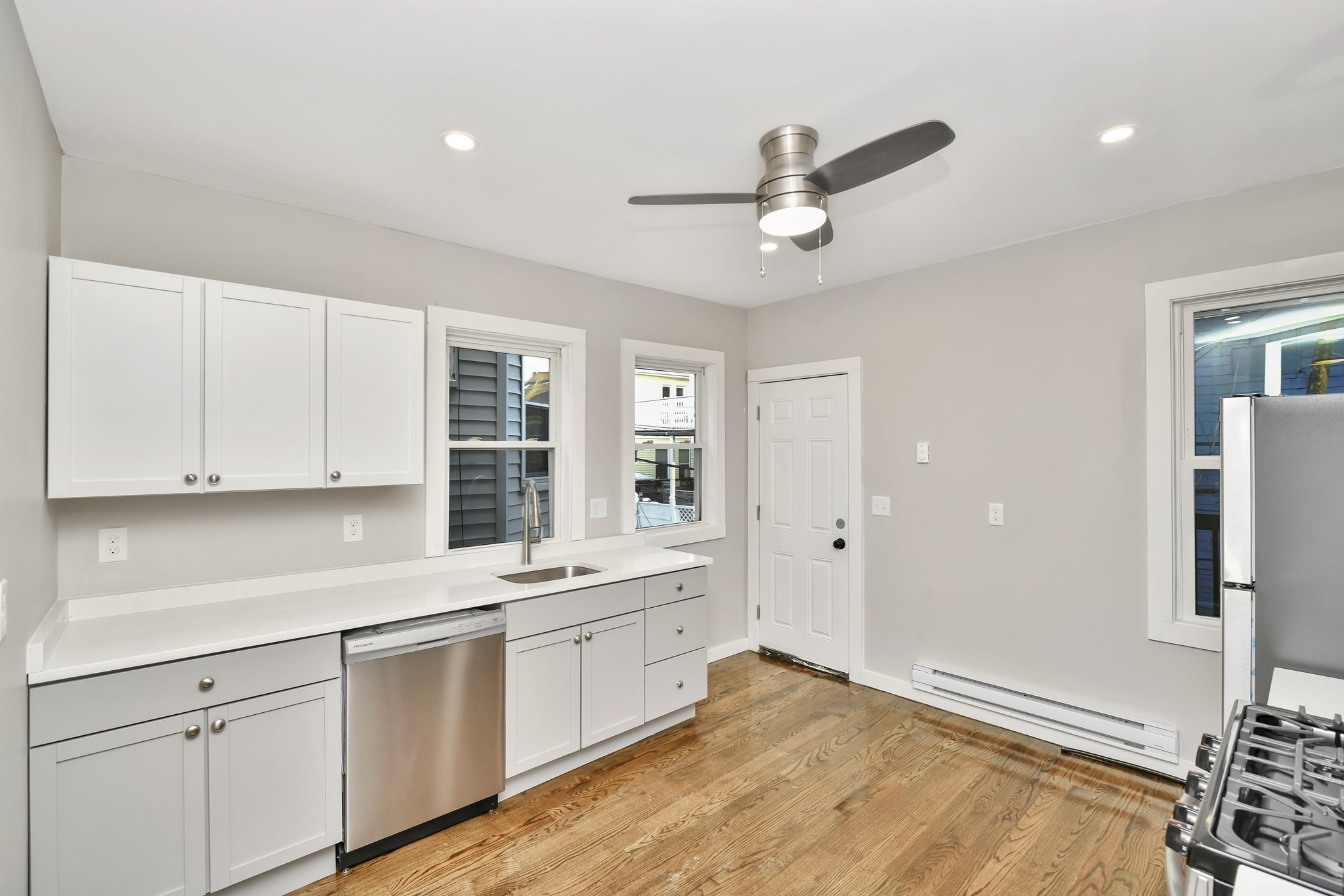 81 Ellington St, Dorchester, Boston, MA 02121 - Image 5
