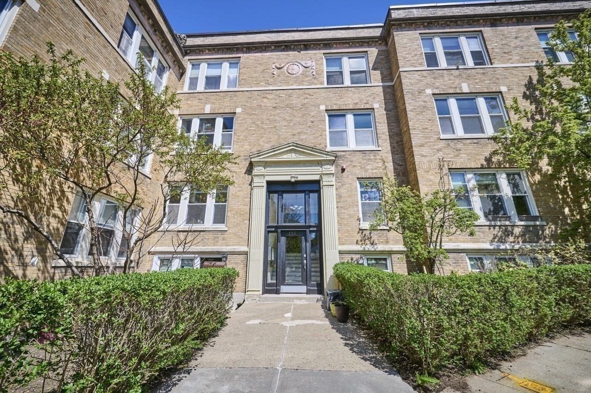 233 Freeman Unit 4, Brookline, MA 02446