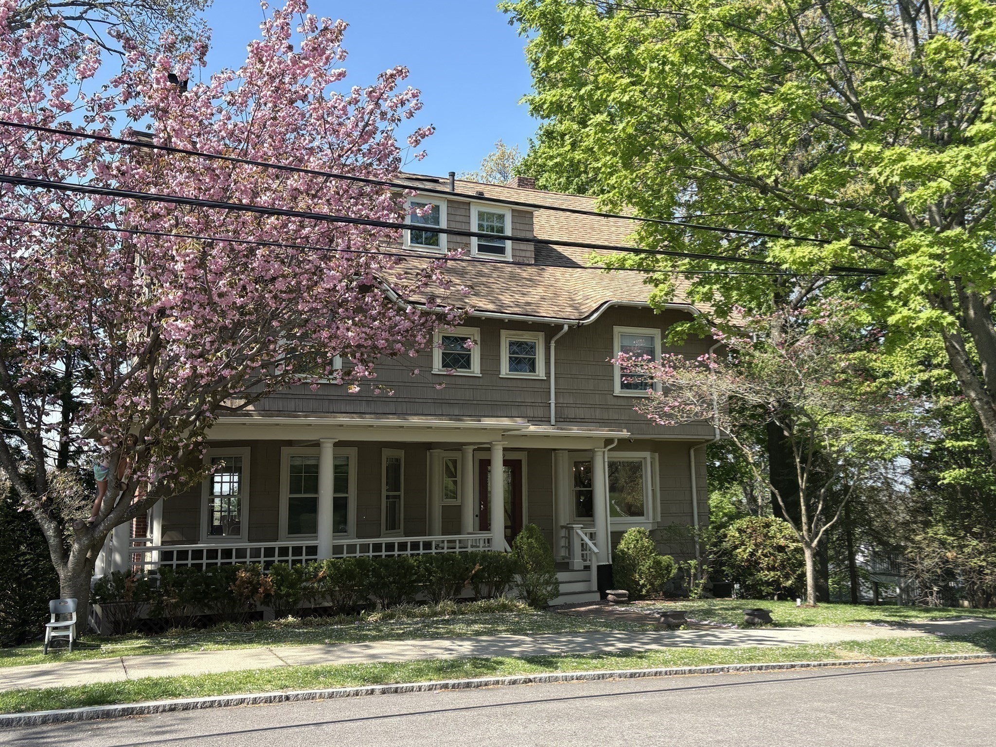 189 Mount Vernon St, Newton, MA 02465