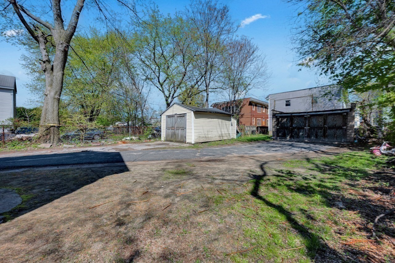88 Tyler St, Springfield, MA 01109 - Image 16