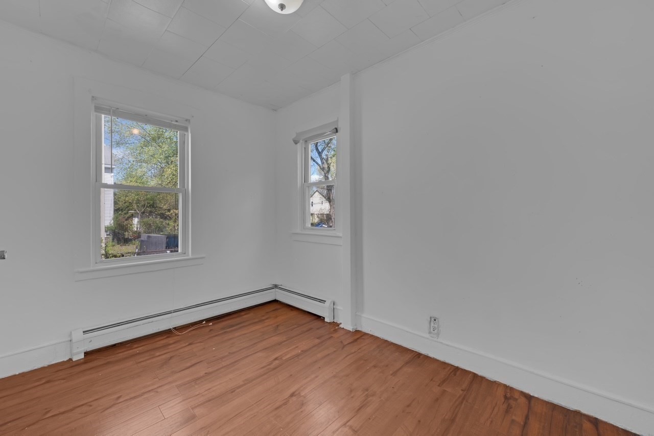 88 Tyler St, Springfield, MA 01109 - Image 8