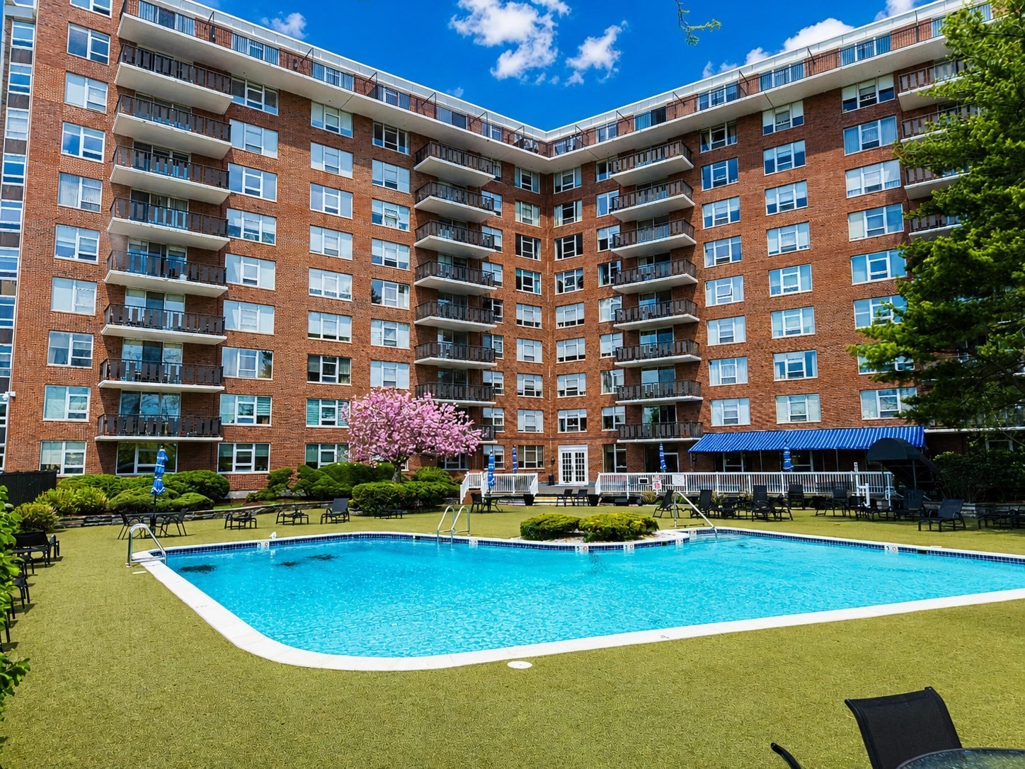 280 Boylston Unit 511, Newton, MA 02467