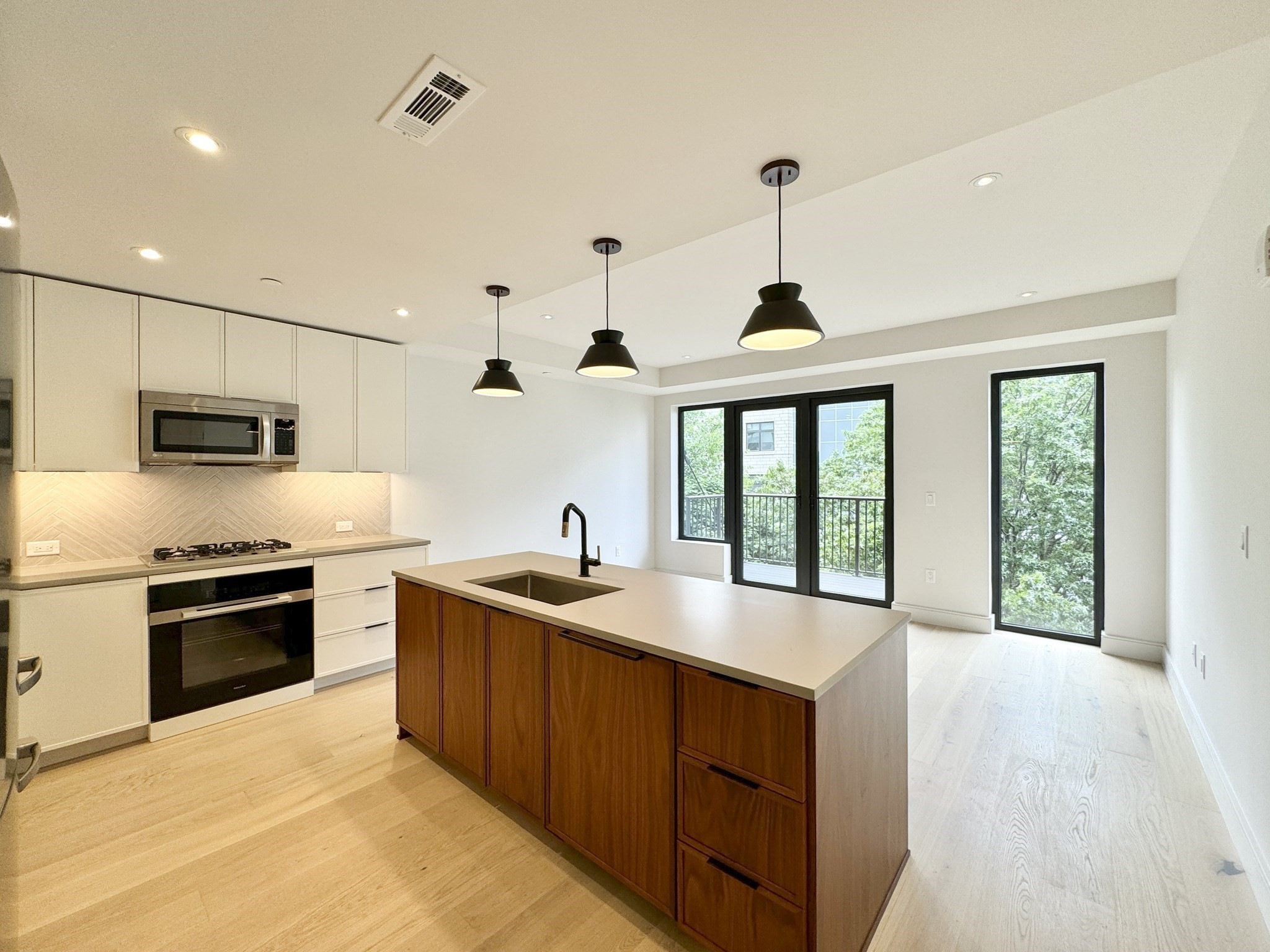 1 Nevins Hill Way Unit 406, Brighton, Boston, MA 02135