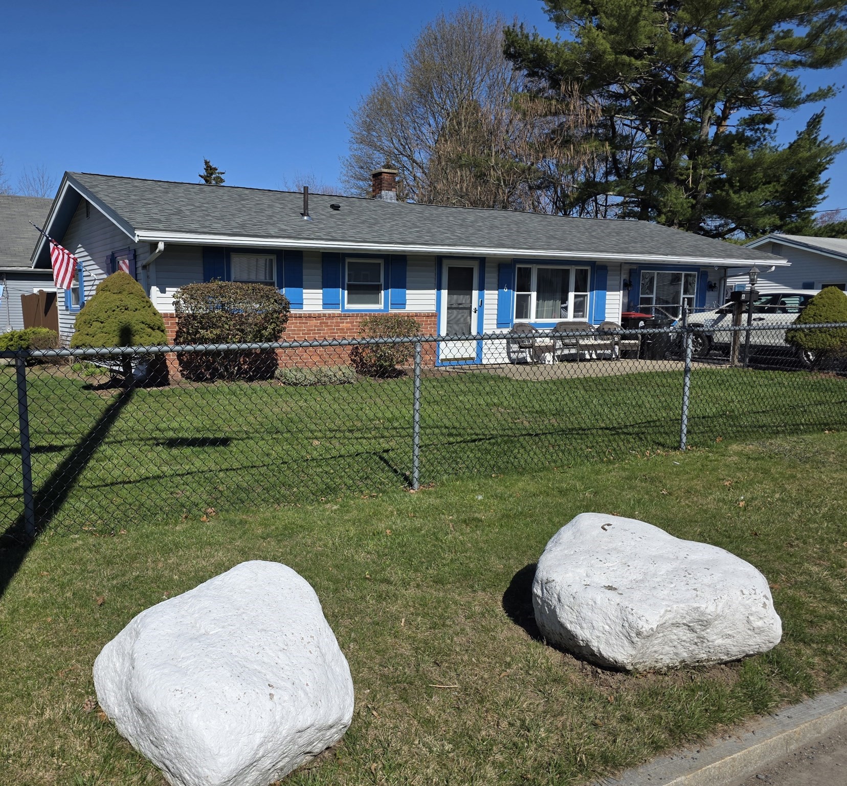 6 Bourne St, Brockton, MA 02302
