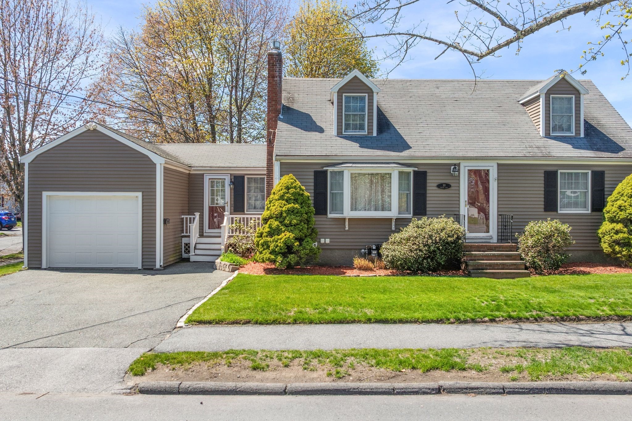 30 Walter Rd, Danvers, MA 01923
