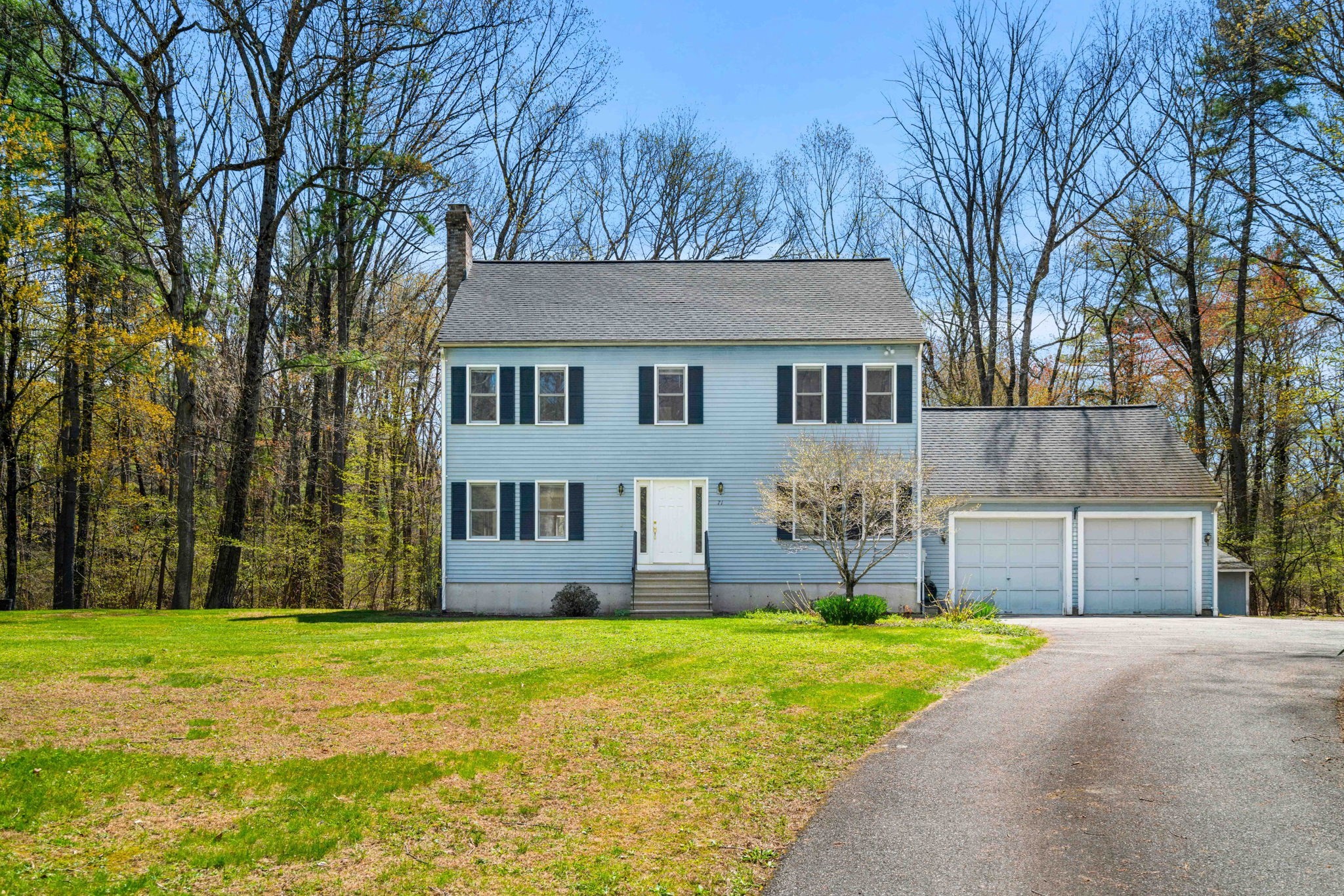 71 McLains Woods Rd, Groton, MA 01450