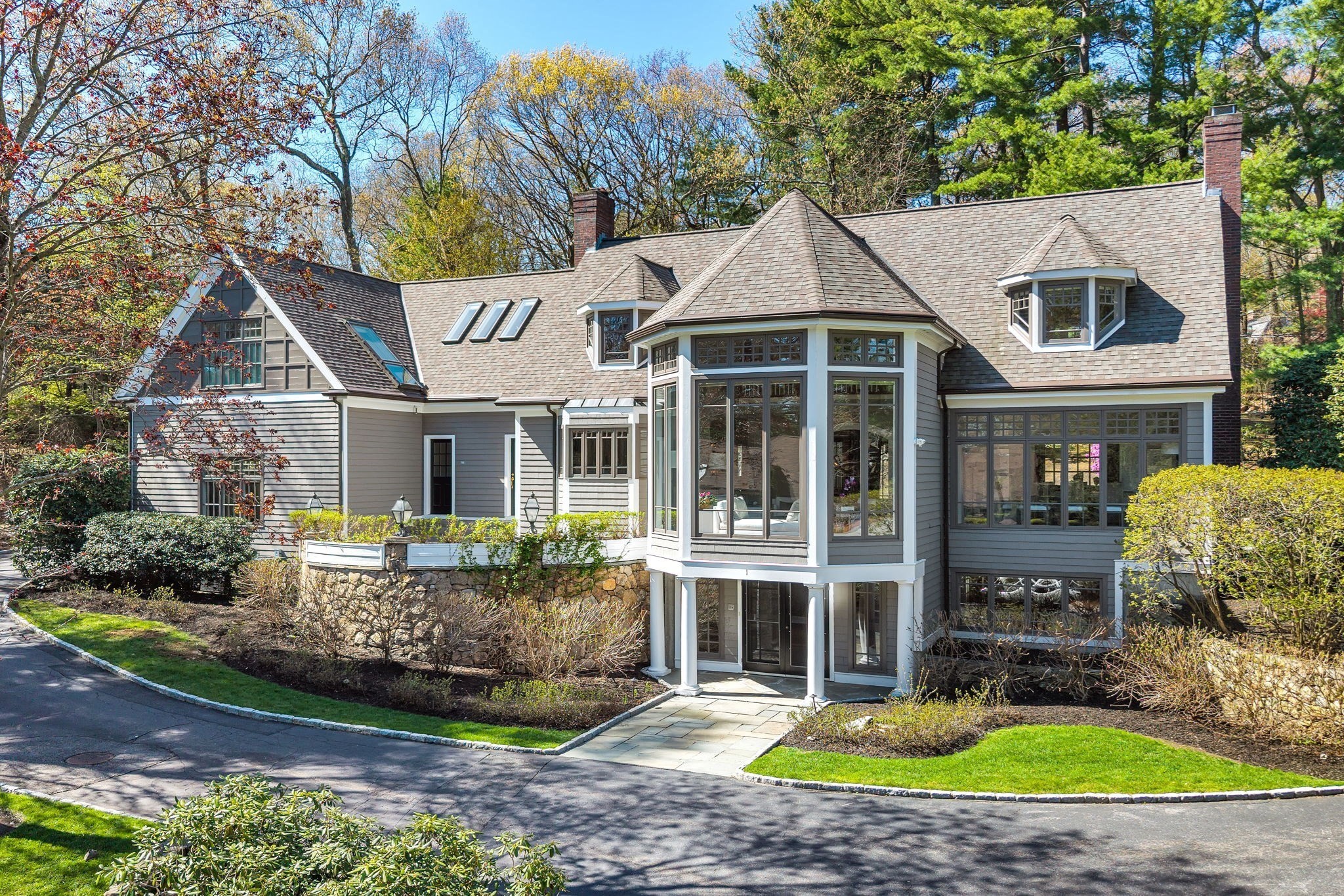 1 Graystone Ln, Weston, MA 02493