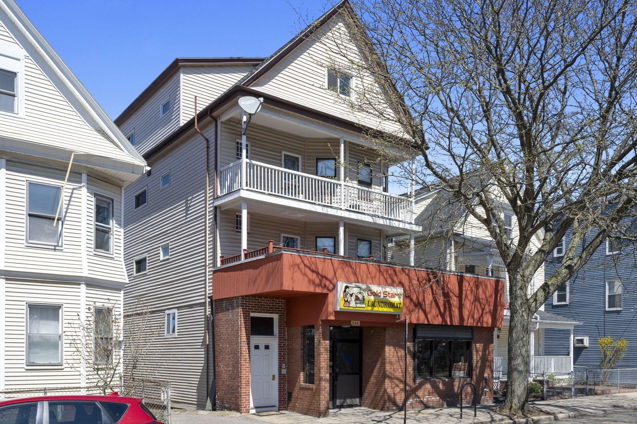 241 Highland Ave, Somerville, MA 02143