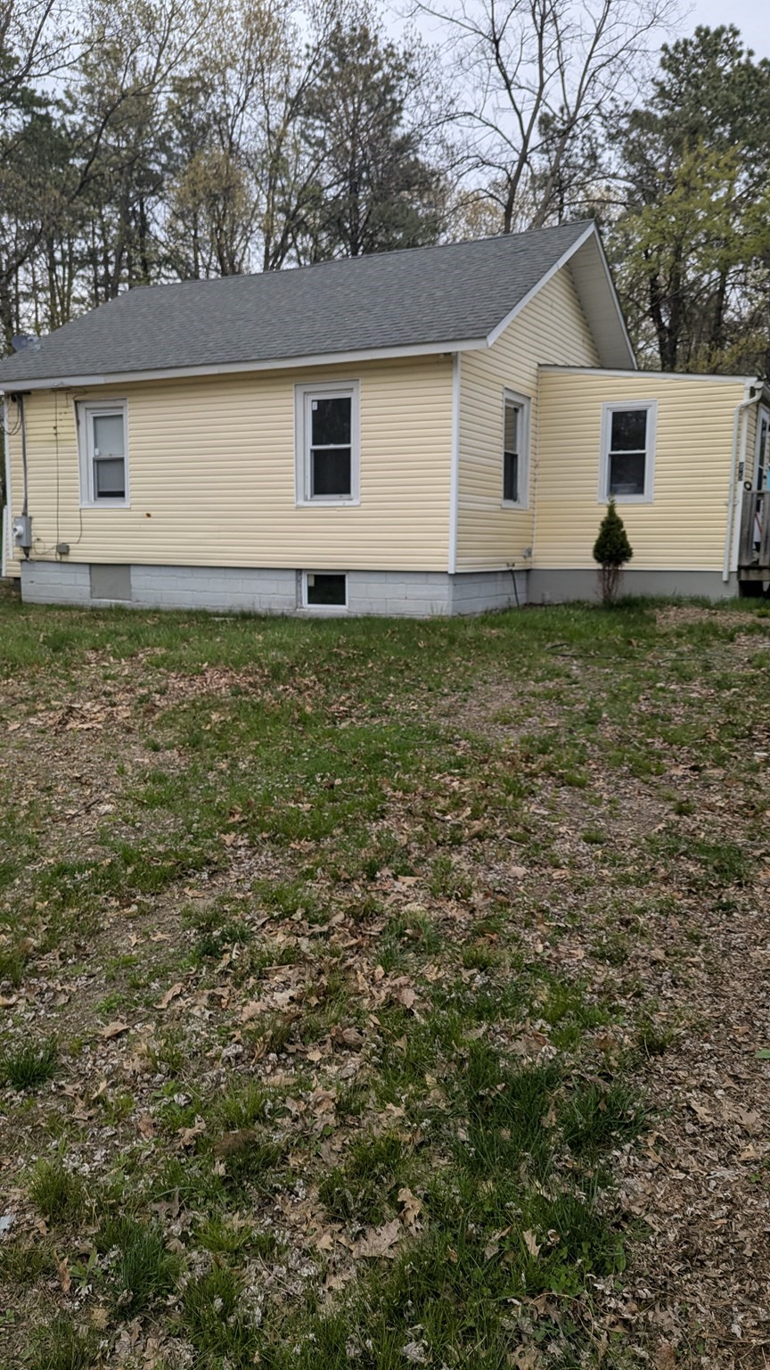 81 Arey St, Springfield, MA 01119