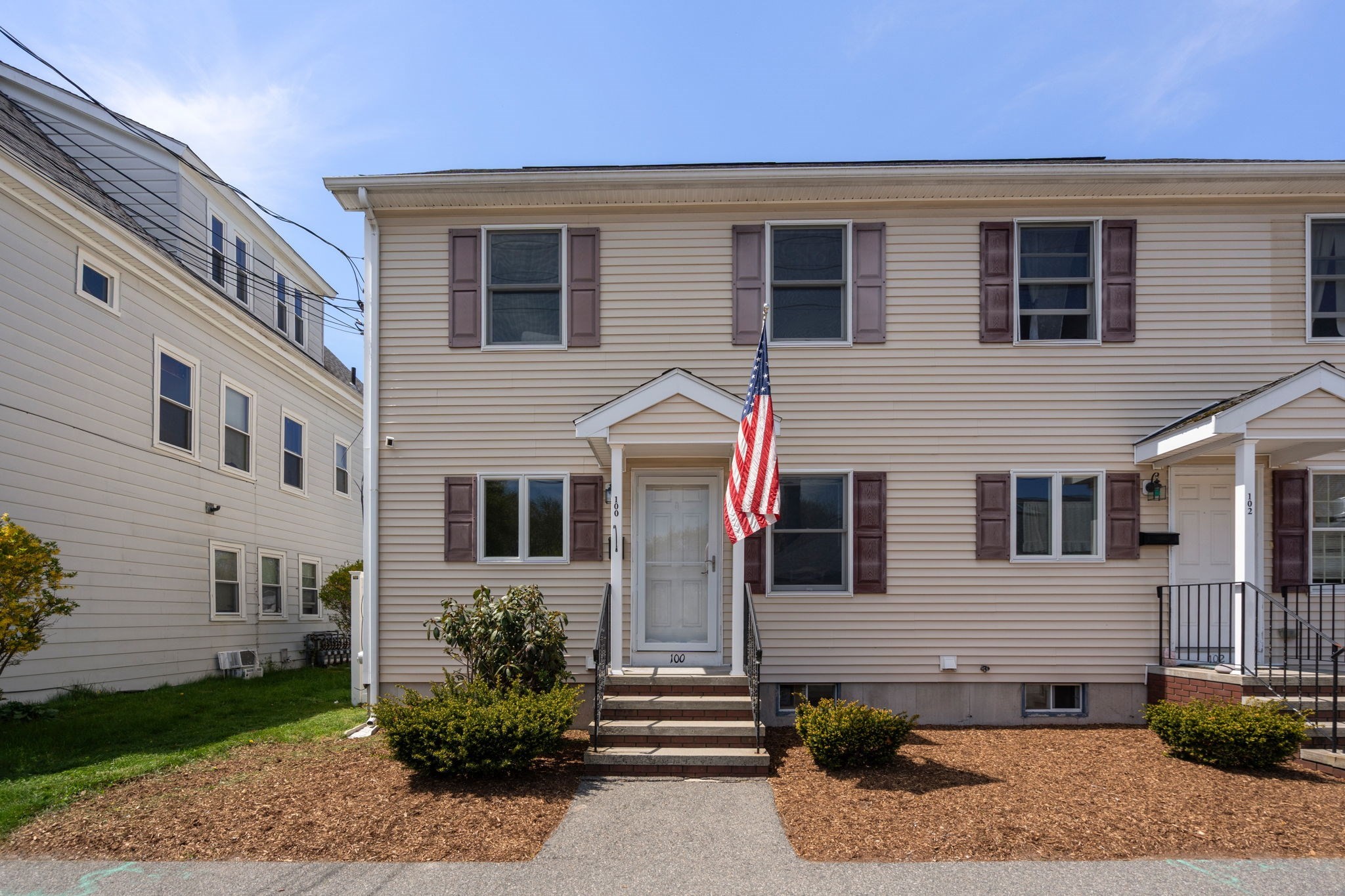 100 Railroad St Unit 100, Abington, MA 02351