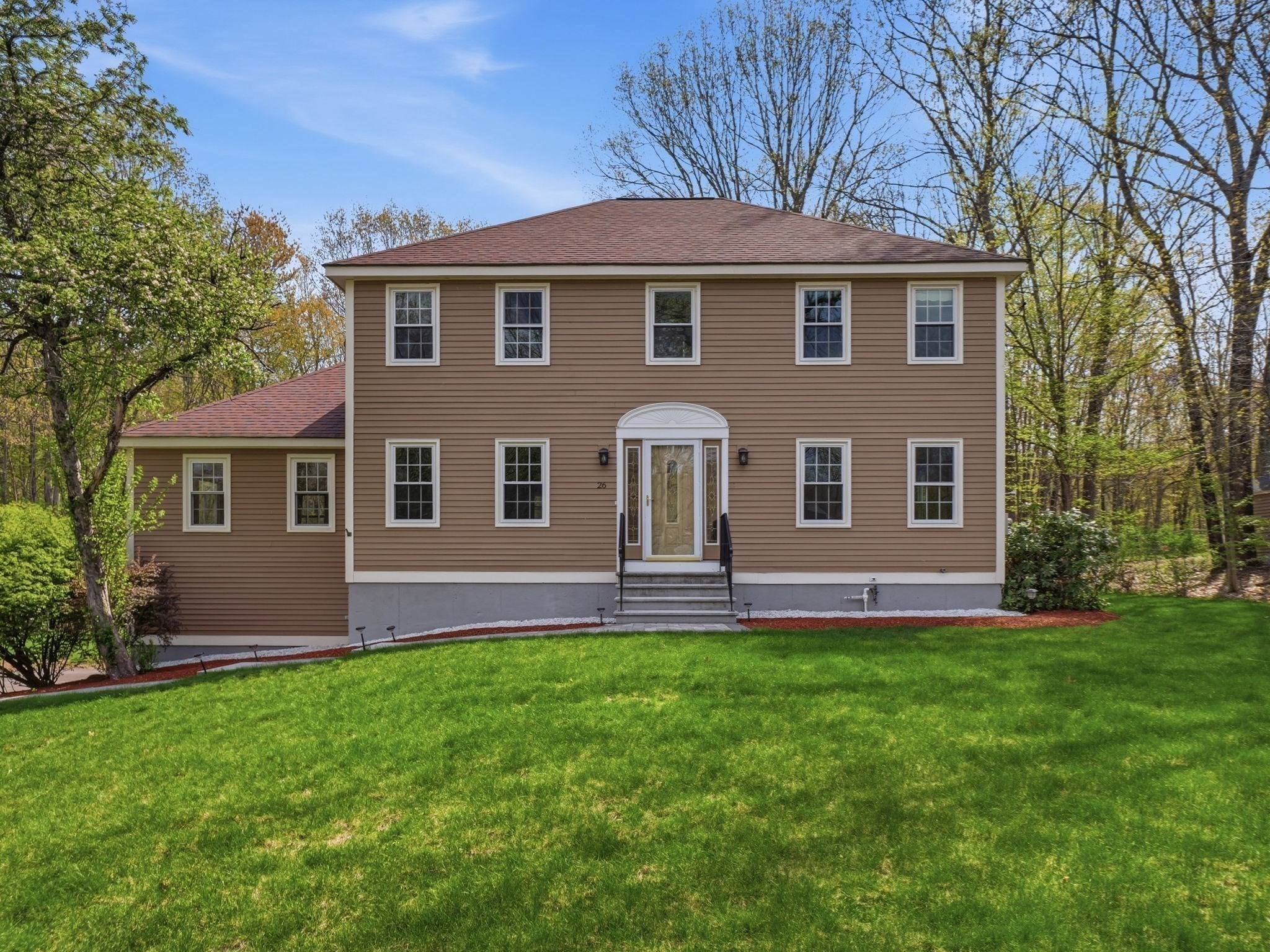26 Nevada Rd, Tyngsborough, MA 01879