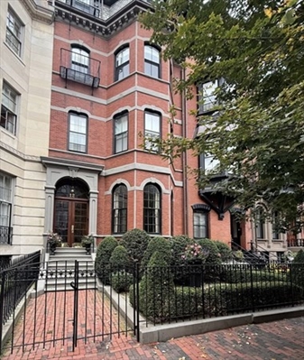 12 Marlborough St, Apt 1