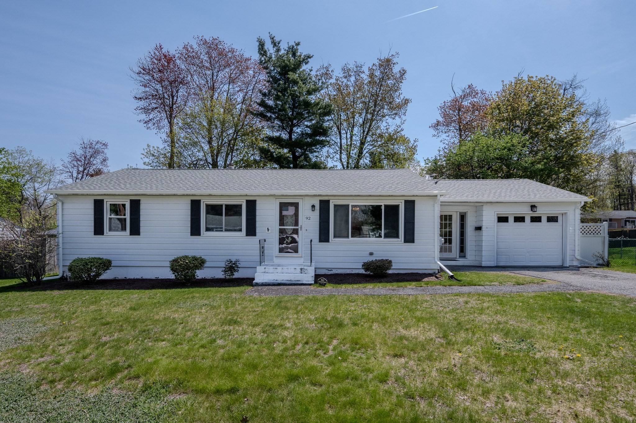 92 Parker St, Fitchburg, MA 01420