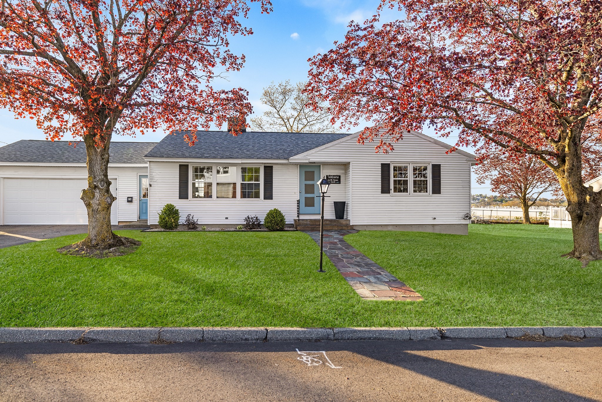 26 Mount Vernon Cir, Lawrence, MA 01843