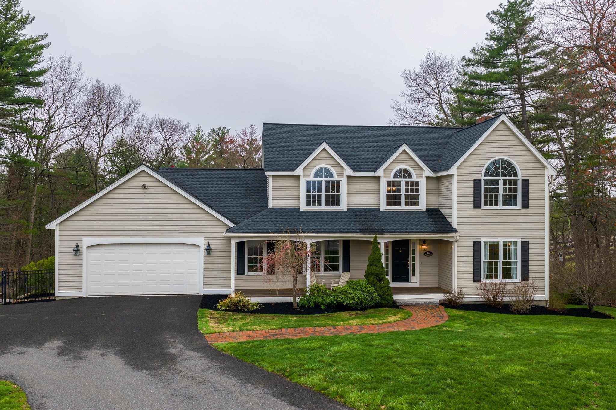 16 Madigan Ln, Ayer, MA 01432