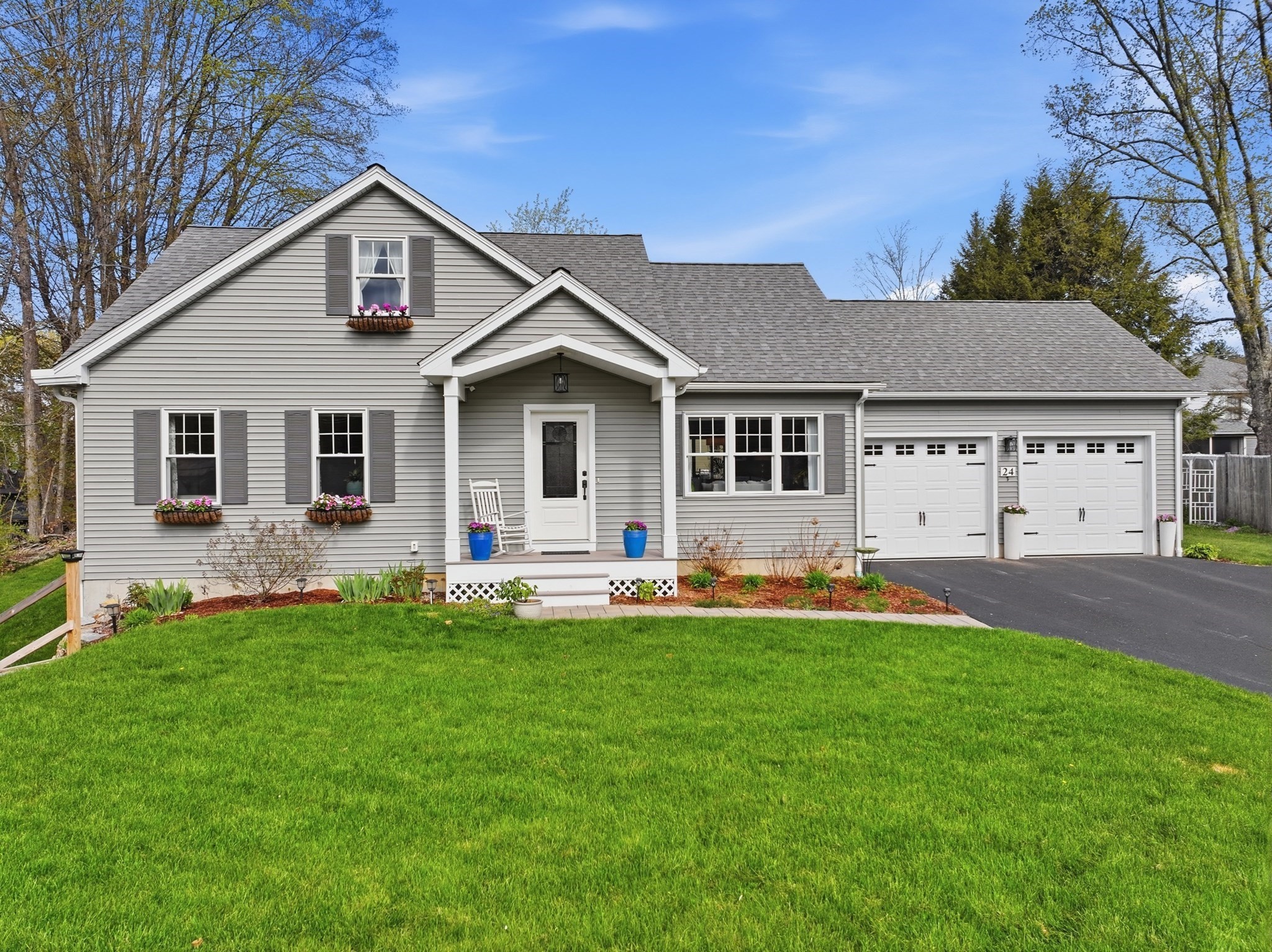 24 Maple Street, West Brookfield, MA 01585