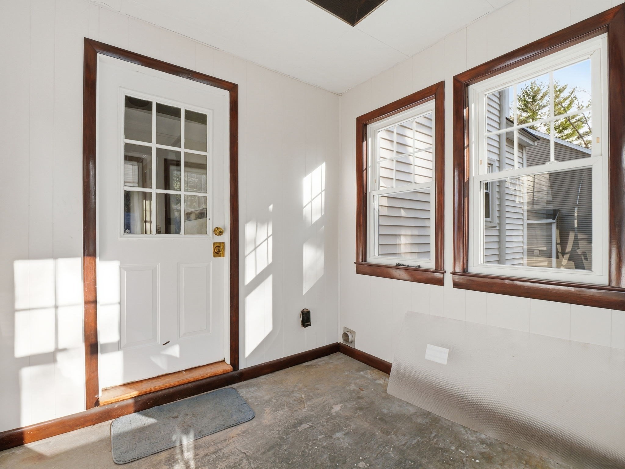 285 W Meadow Rd, Lowell, MA 01854 - Image 27