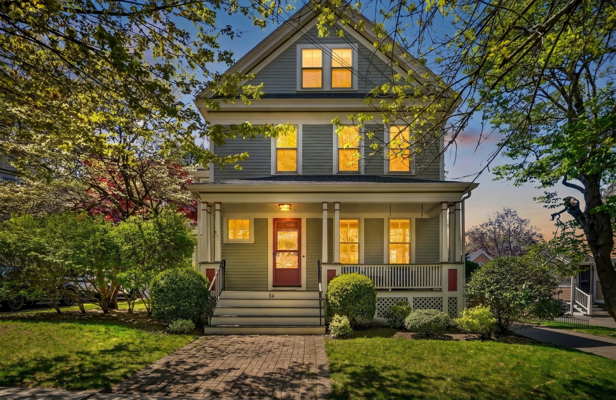 84 Lincoln St, Melrose, MA 02176
