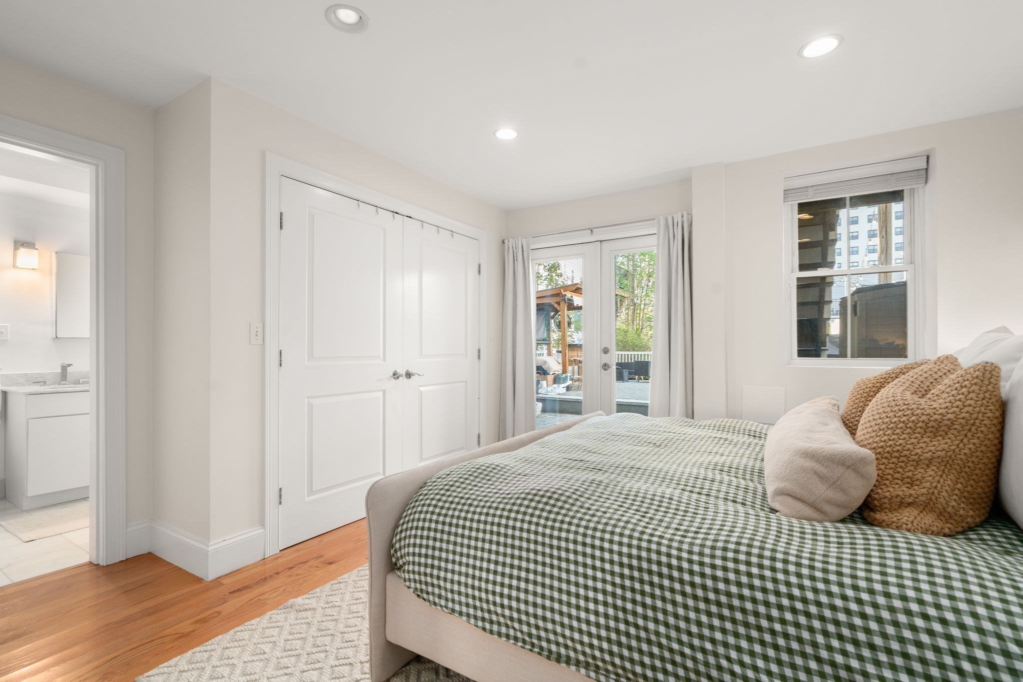 413 E 7th St Unit 1, South Boston, Boston, MA 02127 - Image 19