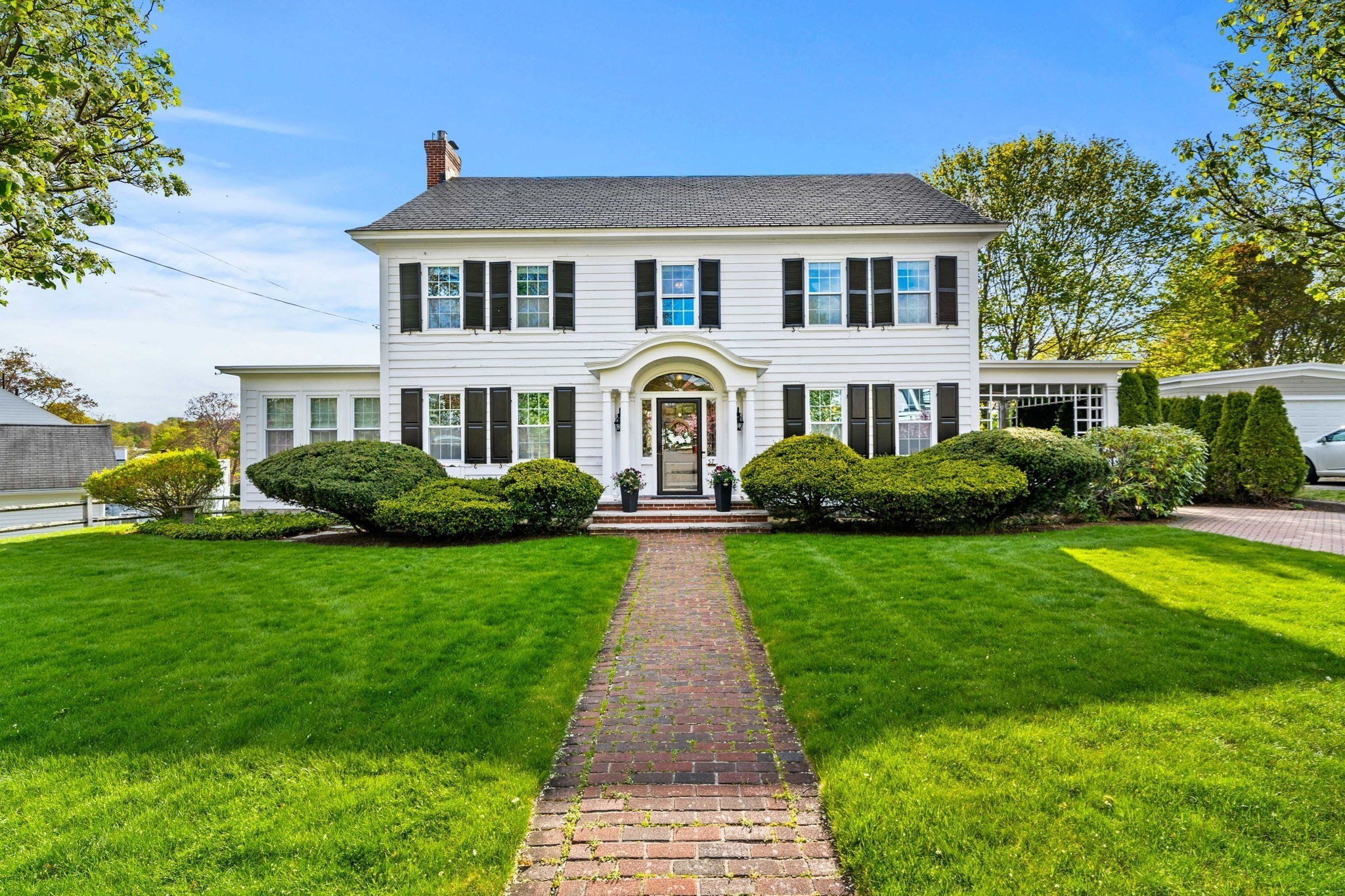 57 Garden Rd, Lowell, MA 01852