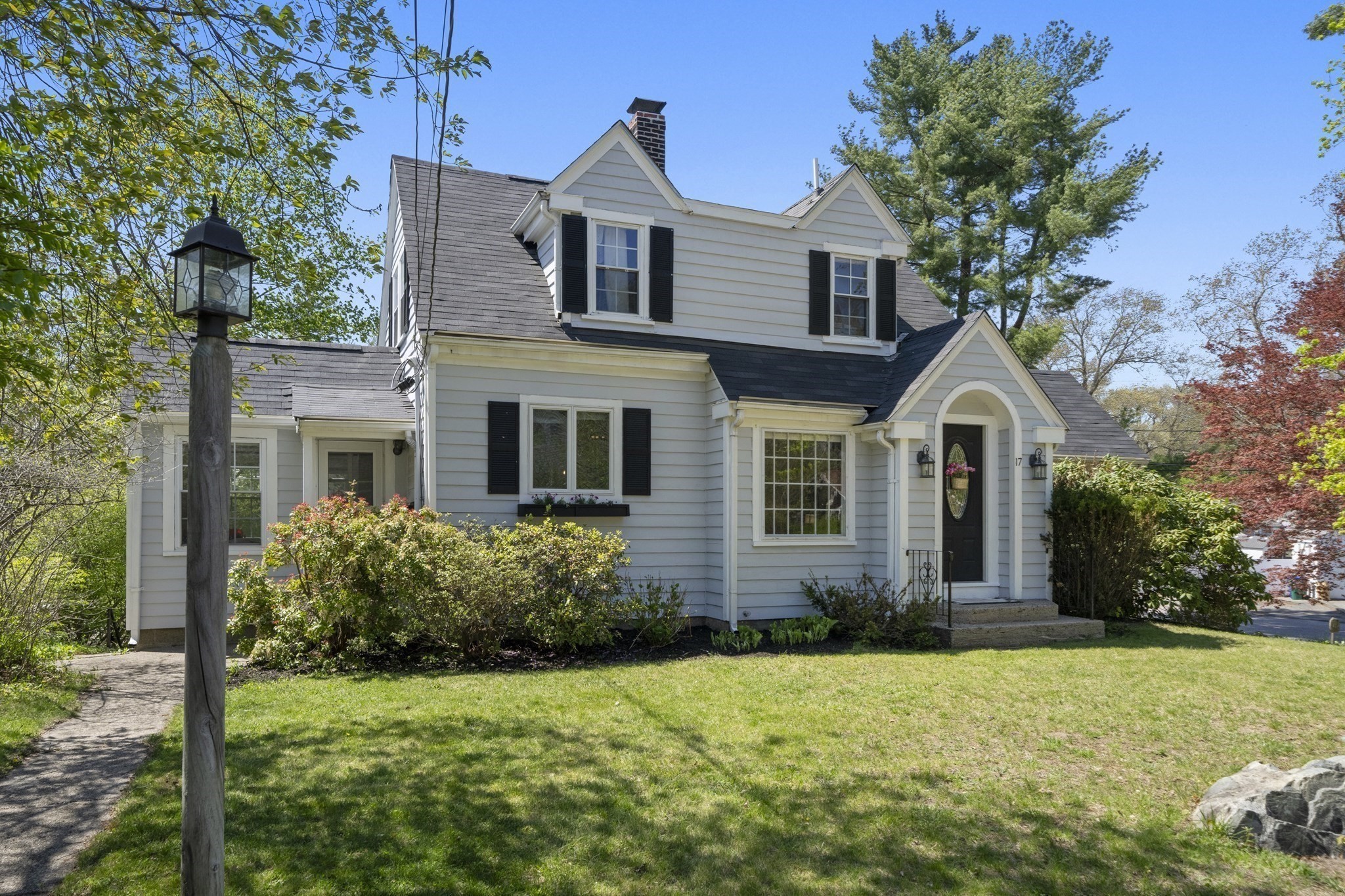 17 Dalton, Holbrook, MA 02343
