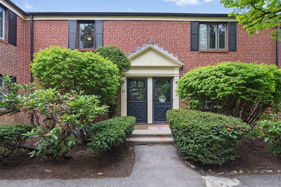 23 Pierce Rd Unit 23, Watertown, MA 02472