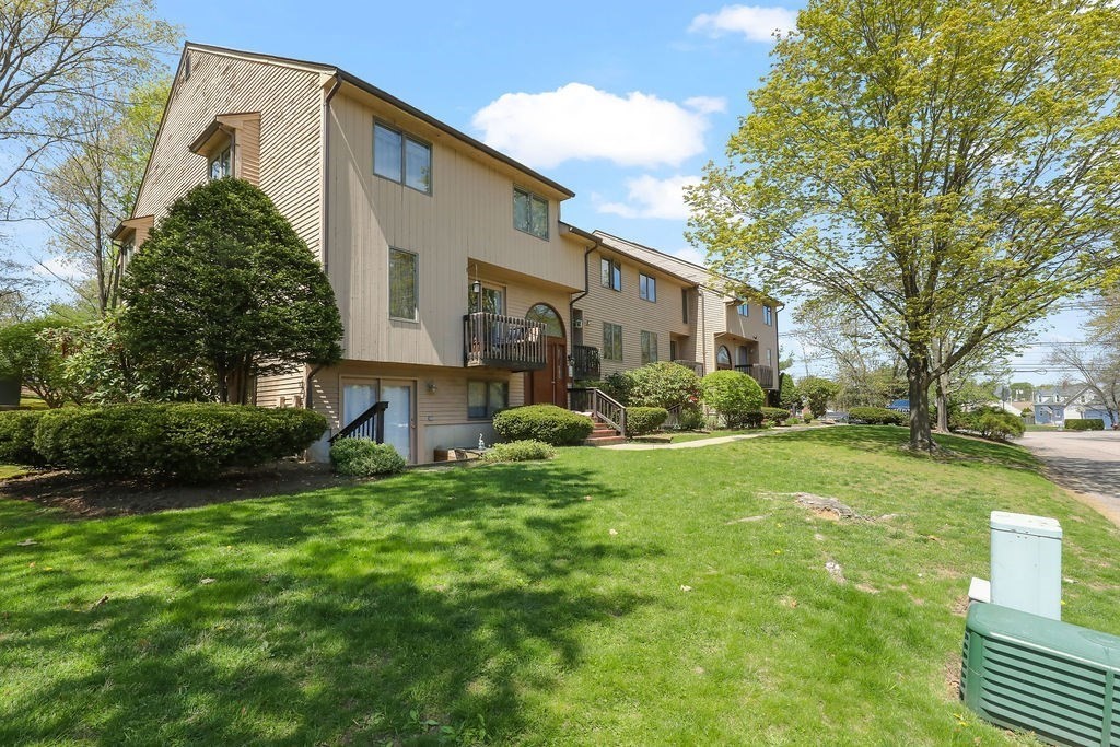 880 Landry Ave Unit 7, North Attleboro, MA 02760