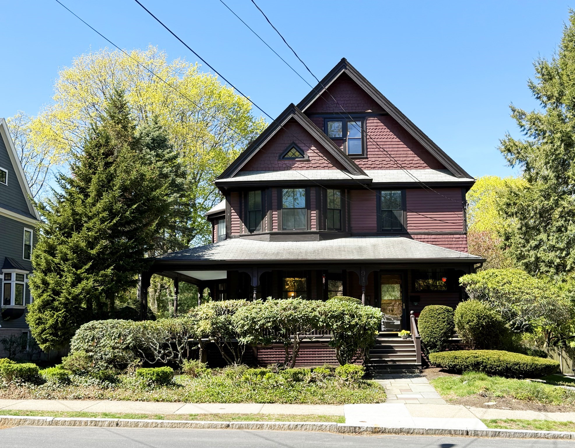 91 Hillside Ave, Newton, MA 02465