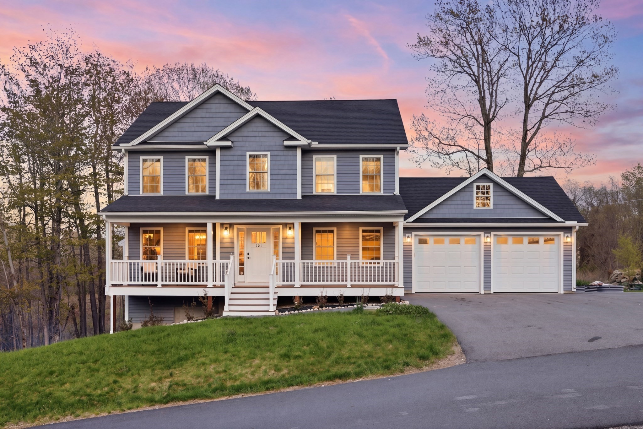131 Damon Rd, Fitchburg, MA 01420
