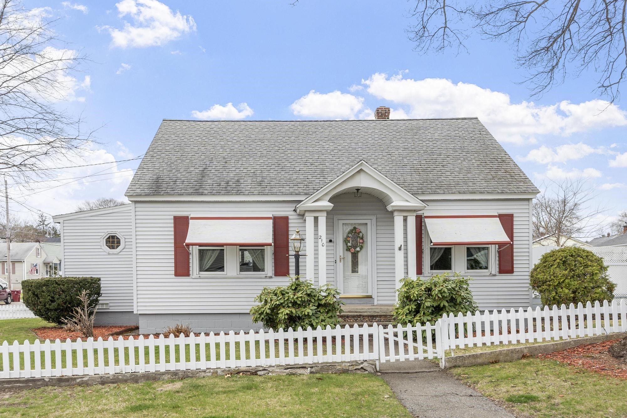 210 7th Avenue, Lowell, MA 01854