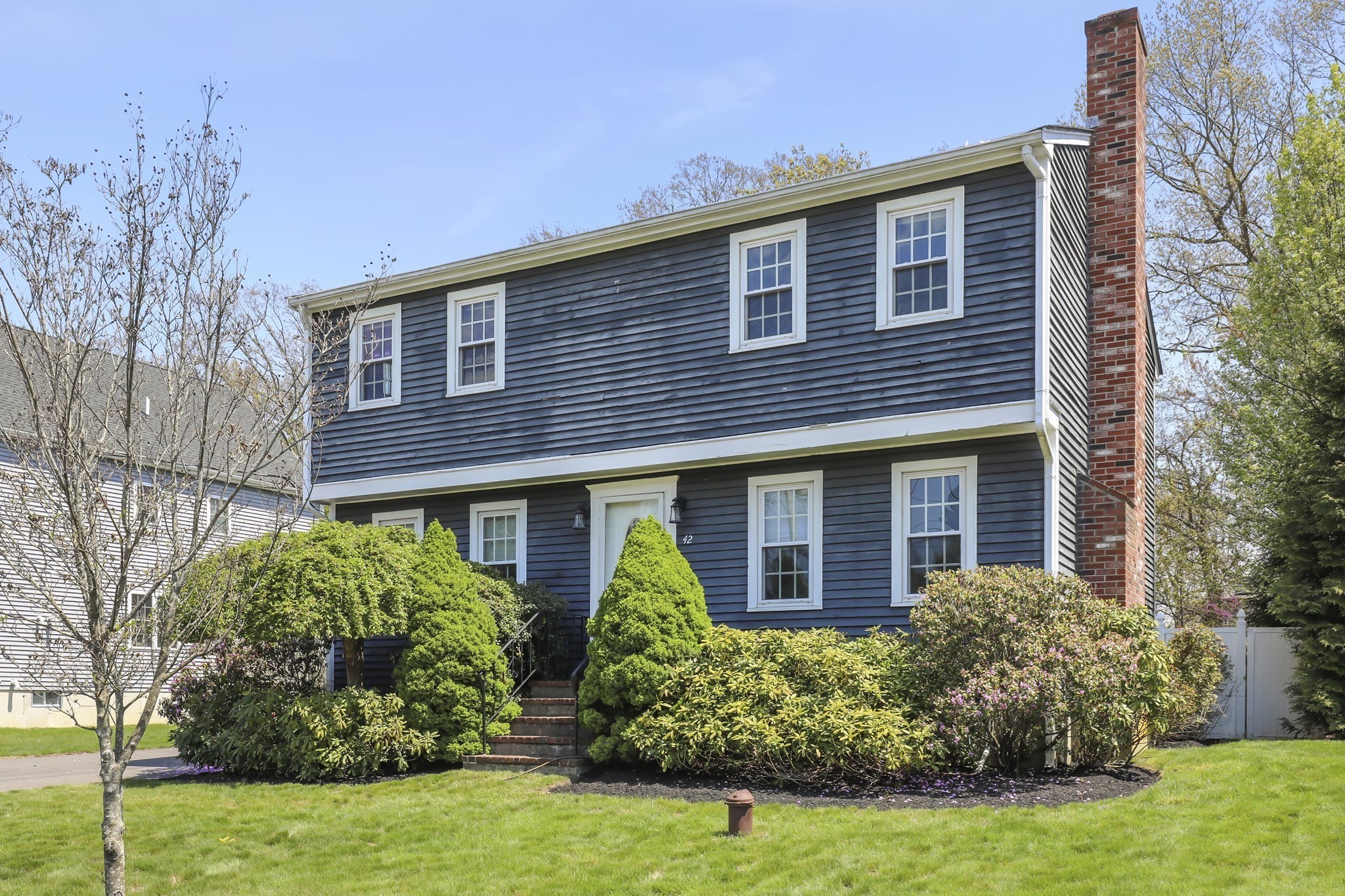 42 Sewell St, Brockton, MA 02301