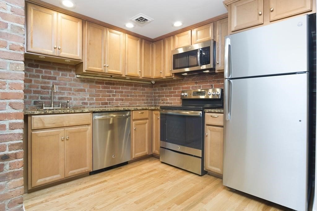95 Gainsborough St Unit 7, Symphony, Boston, MA 02115