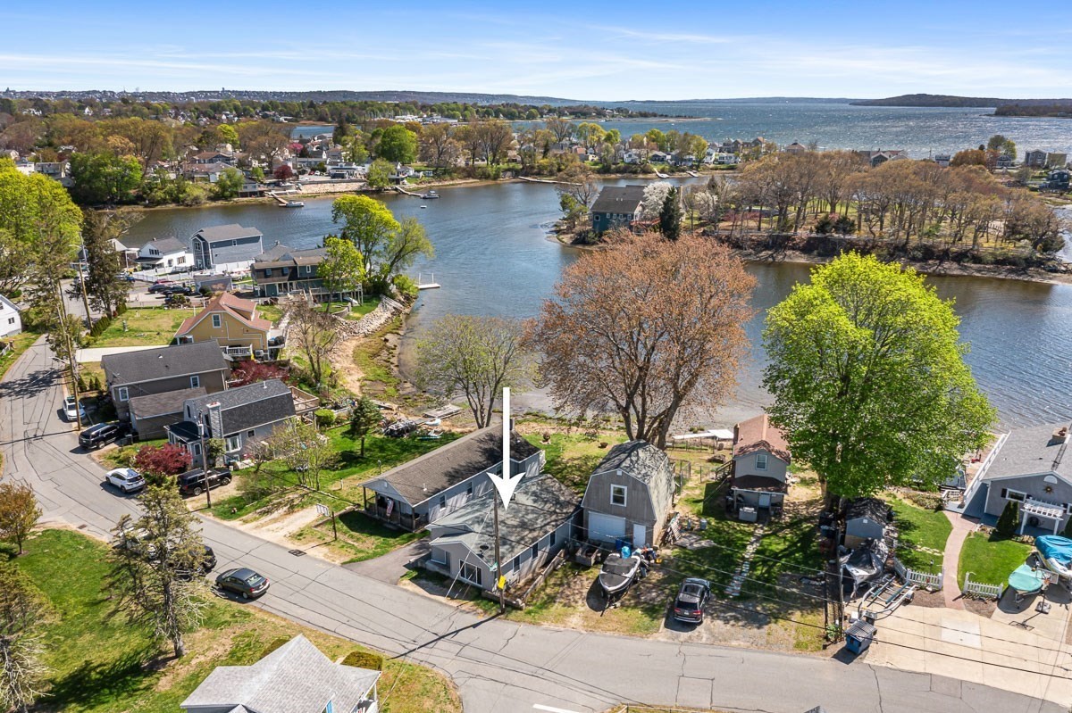 126 Ocean View Ave, Swansea, MA 02777