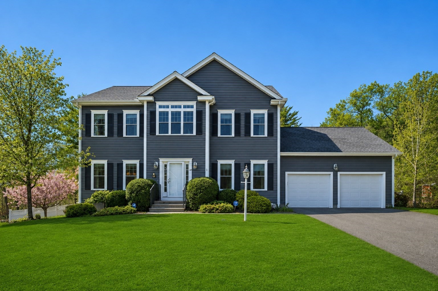 49 Brookmeadow Ln, Grafton, MA 01560