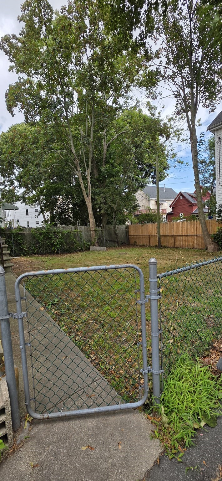518 Cottage St, New Bedford, MA 02740 - Image 5