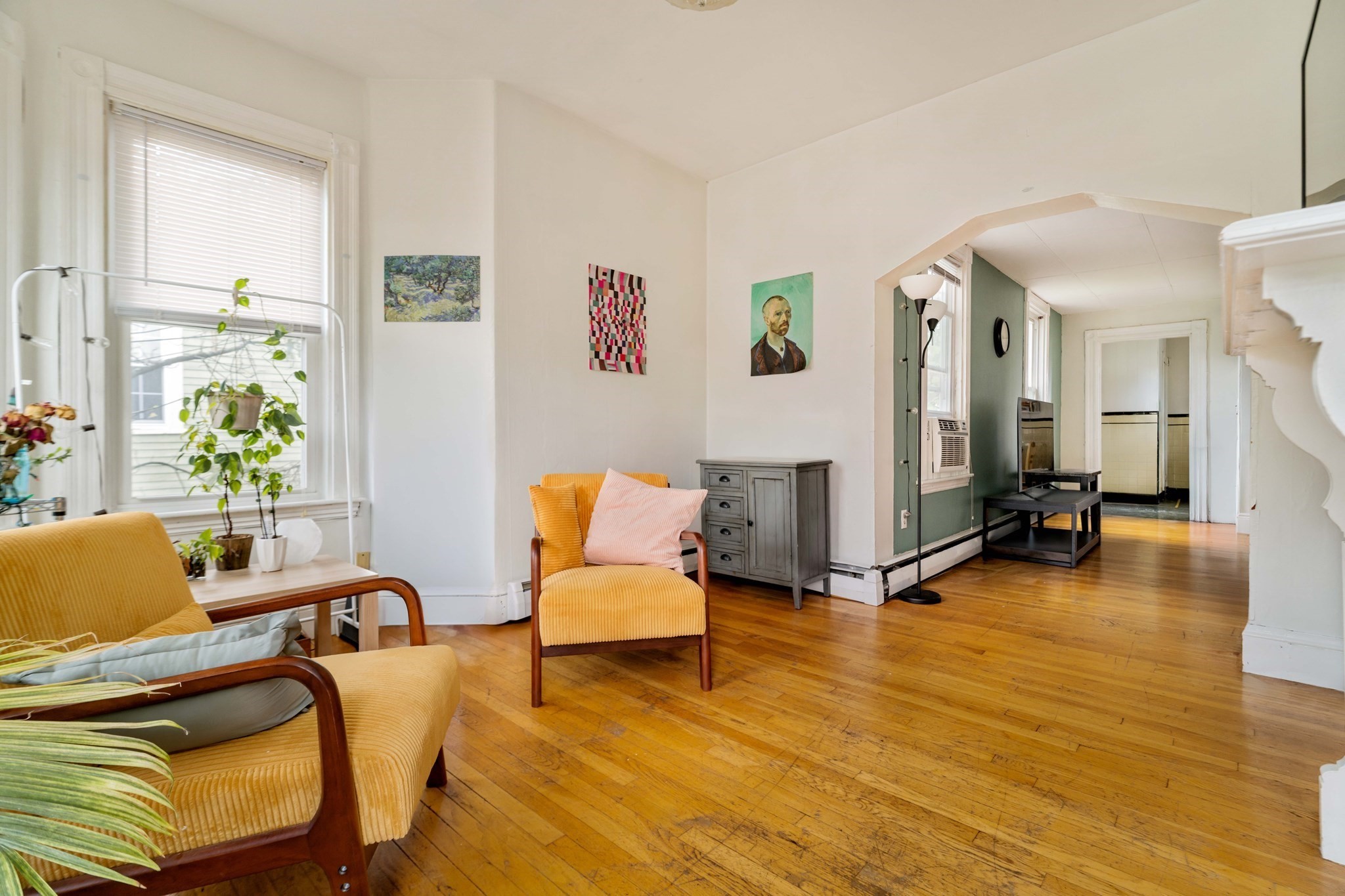 295 Beacon St, Somerville, MA 02143