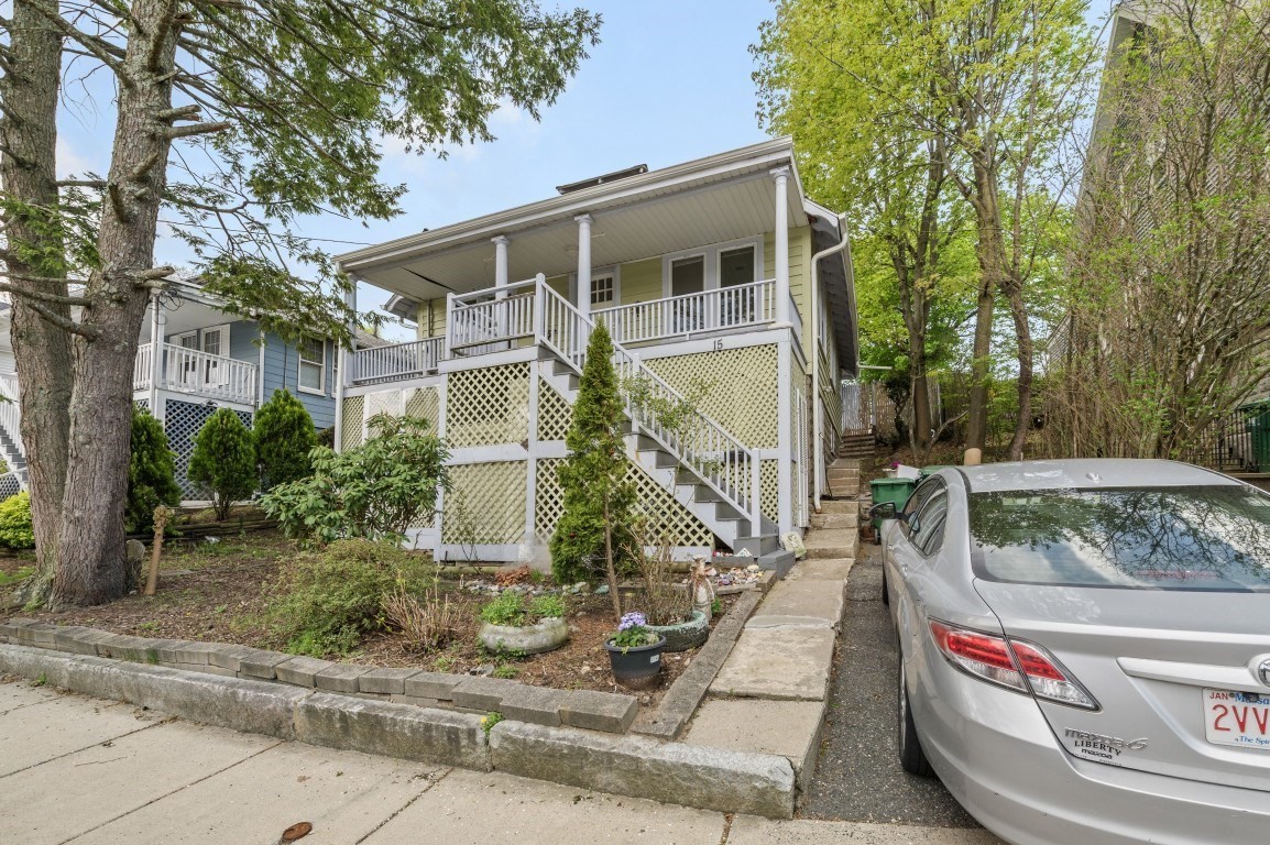15 Murray Hill Rd, Medford, MA 02155