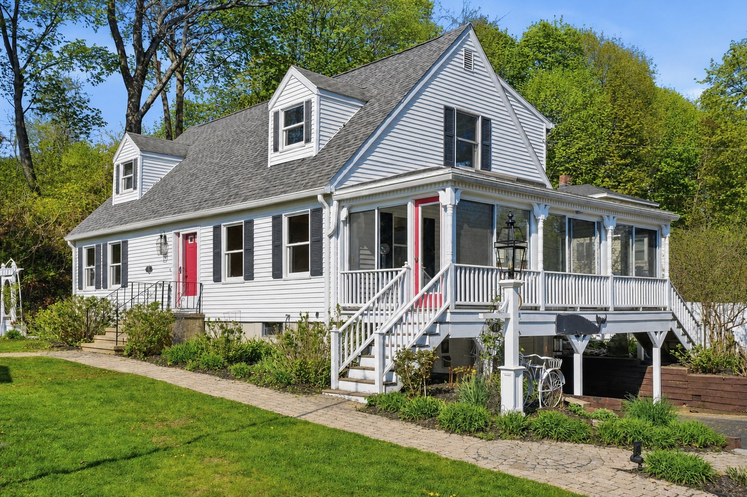 67 Wituwamat Rd, Weymouth, MA 02191