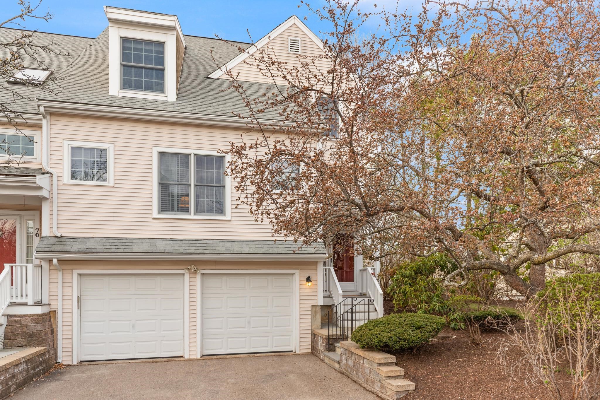 72 Putnam St Unit 72, Needham, MA 02494