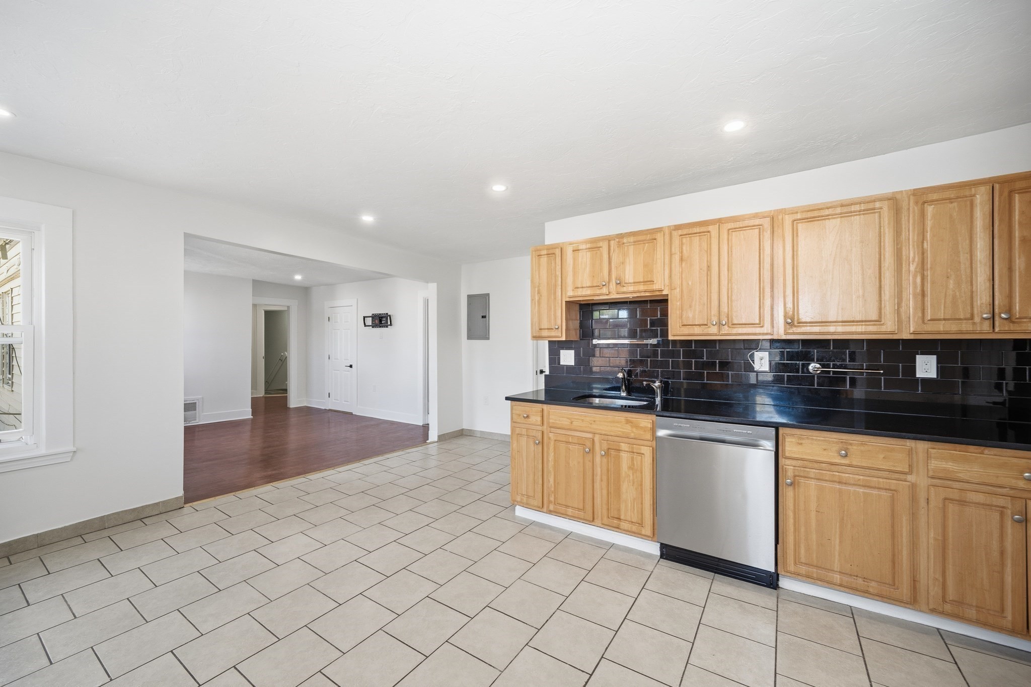 117 Quincy St Unit 2, Quincy, MA 02169 - Image 4