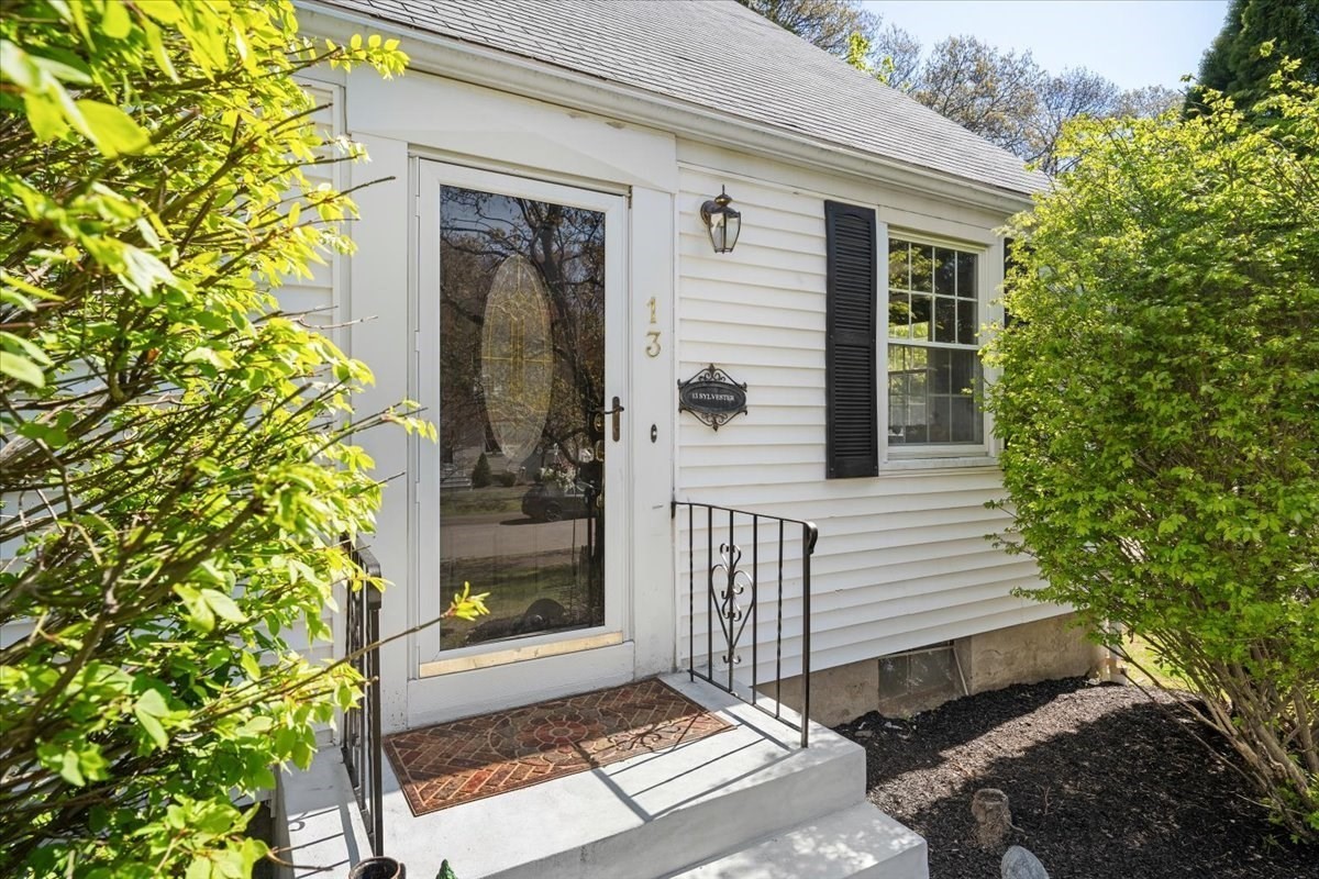 13 Sylvester Road, Natick, MA 01760
