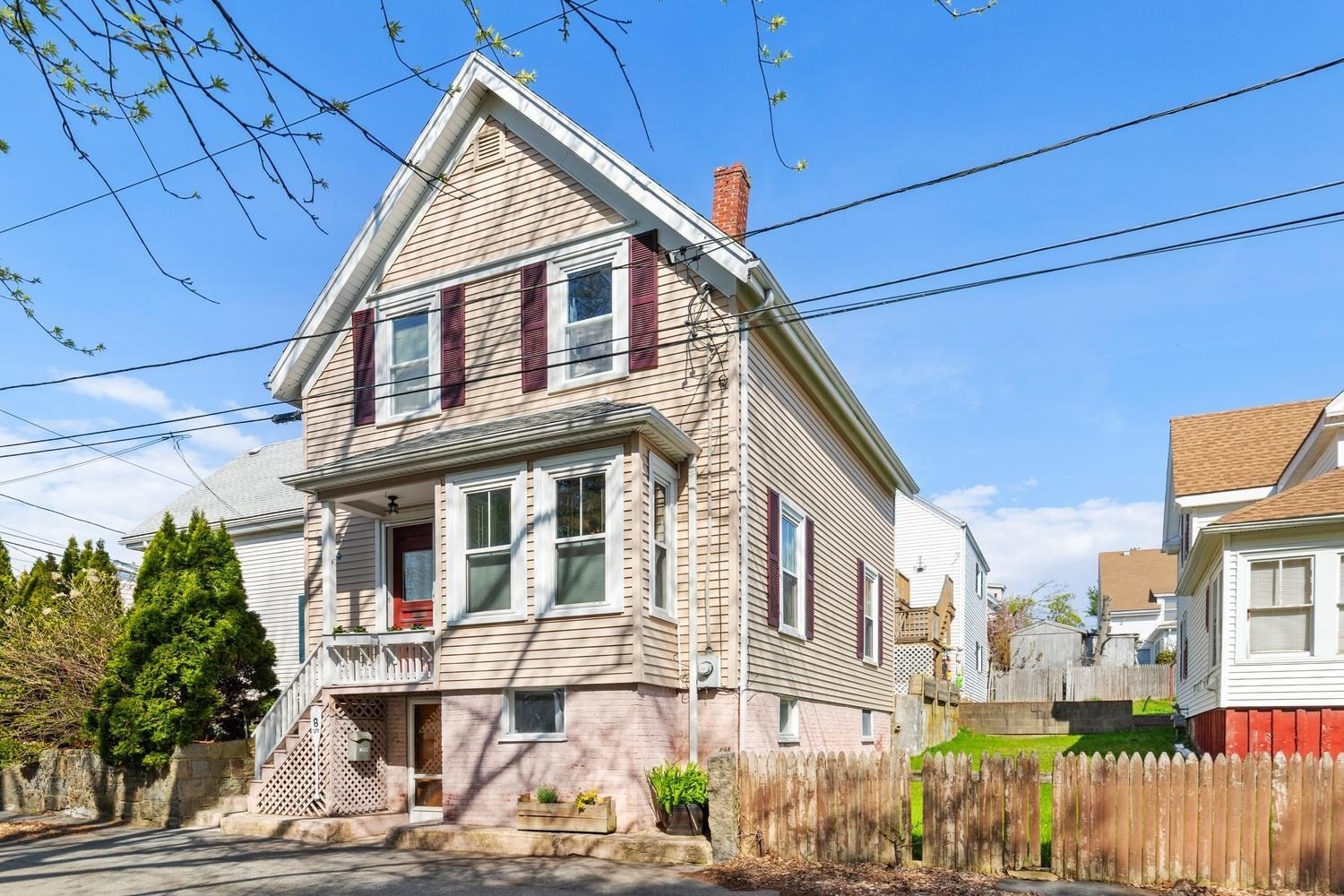 8 Myrtle Square, Gloucester, MA 01930