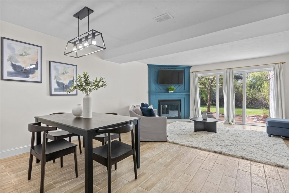 4 Apple Tree Hill Road Unit 4, Hopkinton, MA 01748