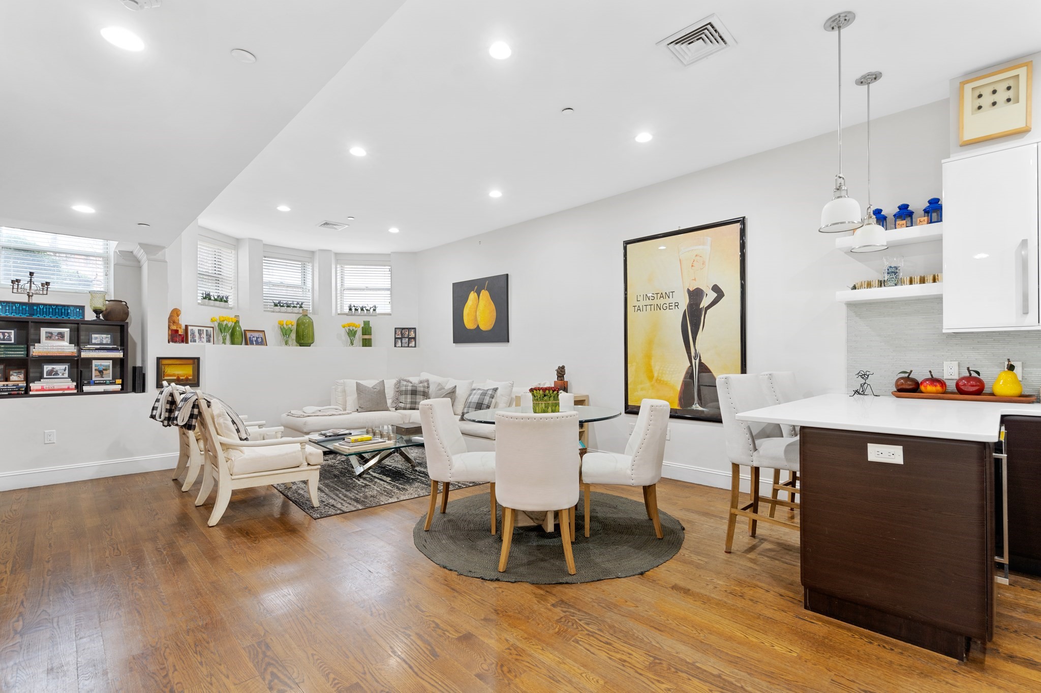 1471 Beacon Street Unit 1, Brookline, MA 02445