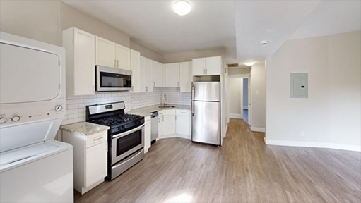 127 Eutaw Street, Apt 1