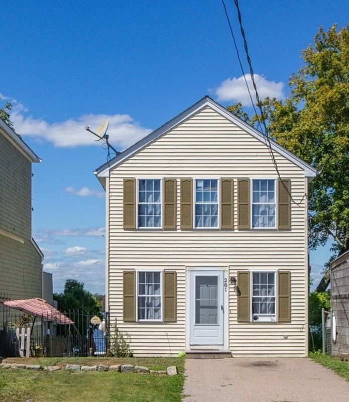 281 Mattakeesett St, Pembroke, MA 02359