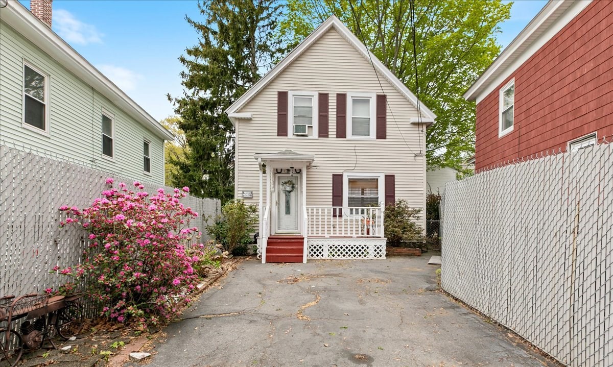 5 Pearl Ct, Methuen, MA 01844