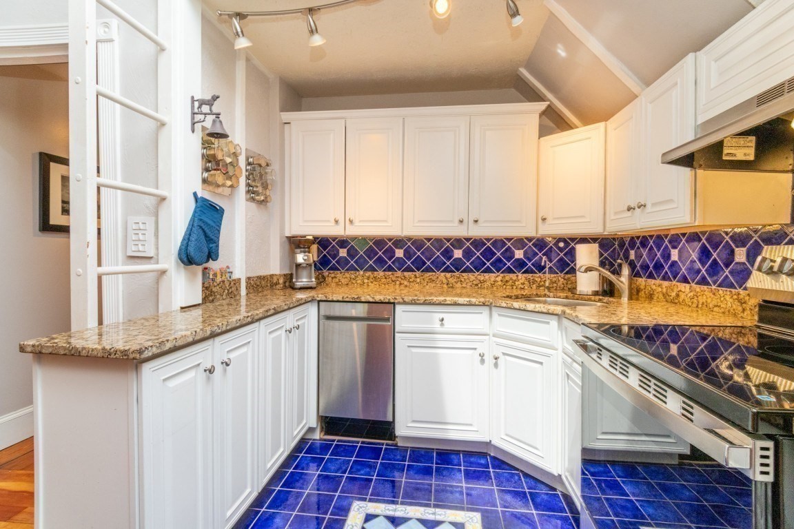 23 Ashmont St Unit 3, Dorchester, Boston, MA 02124 - Image 12