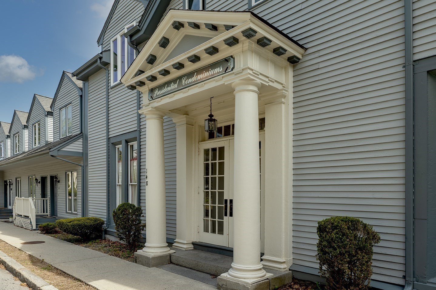 148 Presidents Ln Unit 1, Quincy, MA 02169
