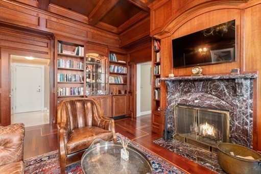 6 Edgerly Place, Apt 402/403